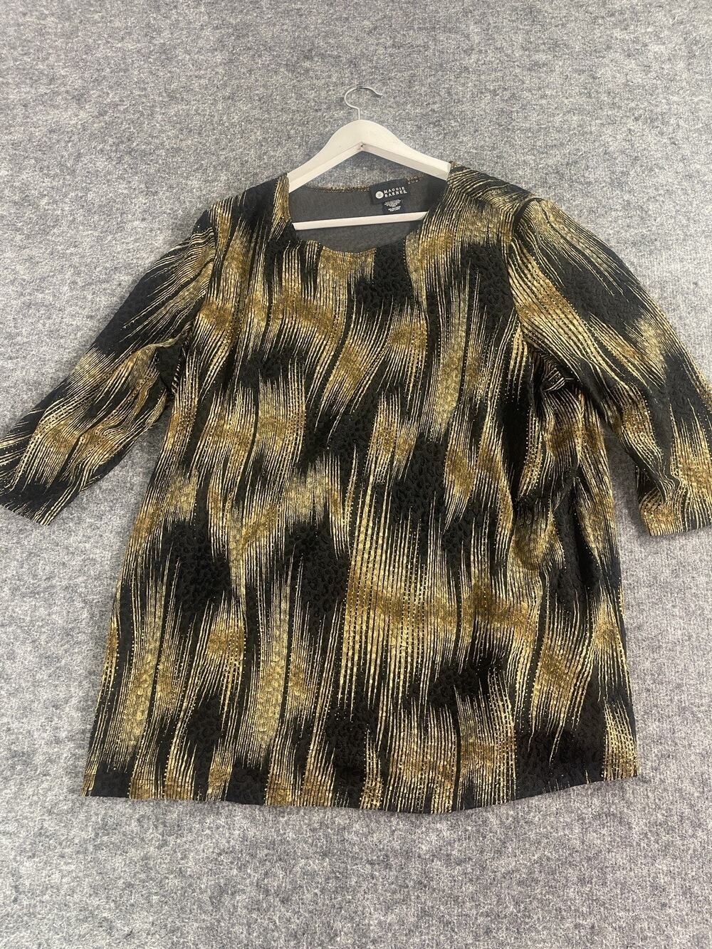 Maggie Barnes Shirt Women 2X Gold Black Blouse Top Abstract Half Sleeve N81
